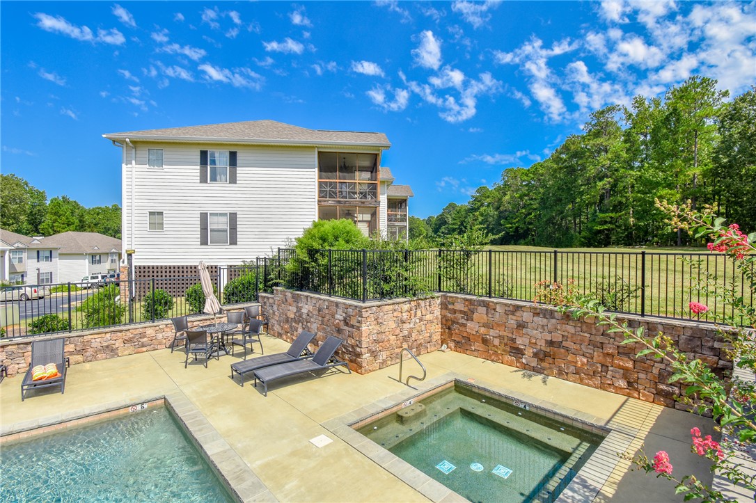 741 LAKEVIEW RIDGE 106