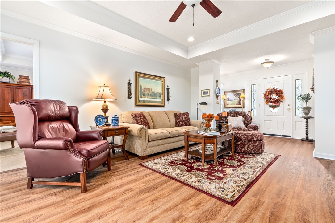 1717 CLAIRMONT Crest