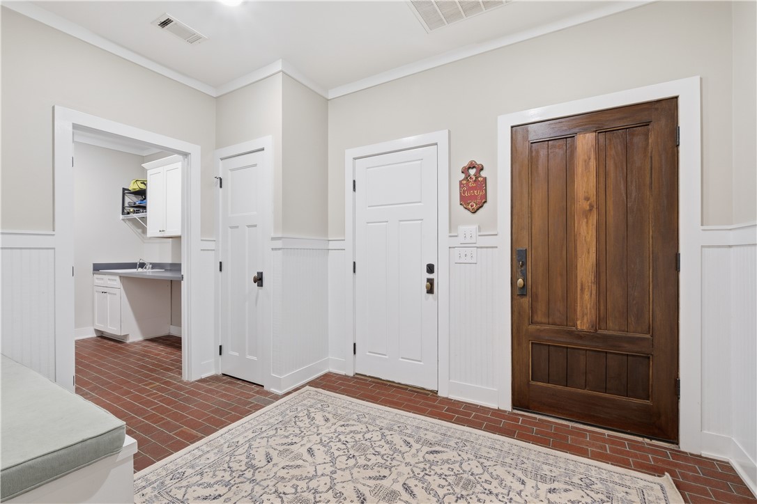 Auburn, Alabama 36830, United States, 4 Bedrooms Bedrooms, ,4 BathroomsBathrooms,Residential,Active,235844