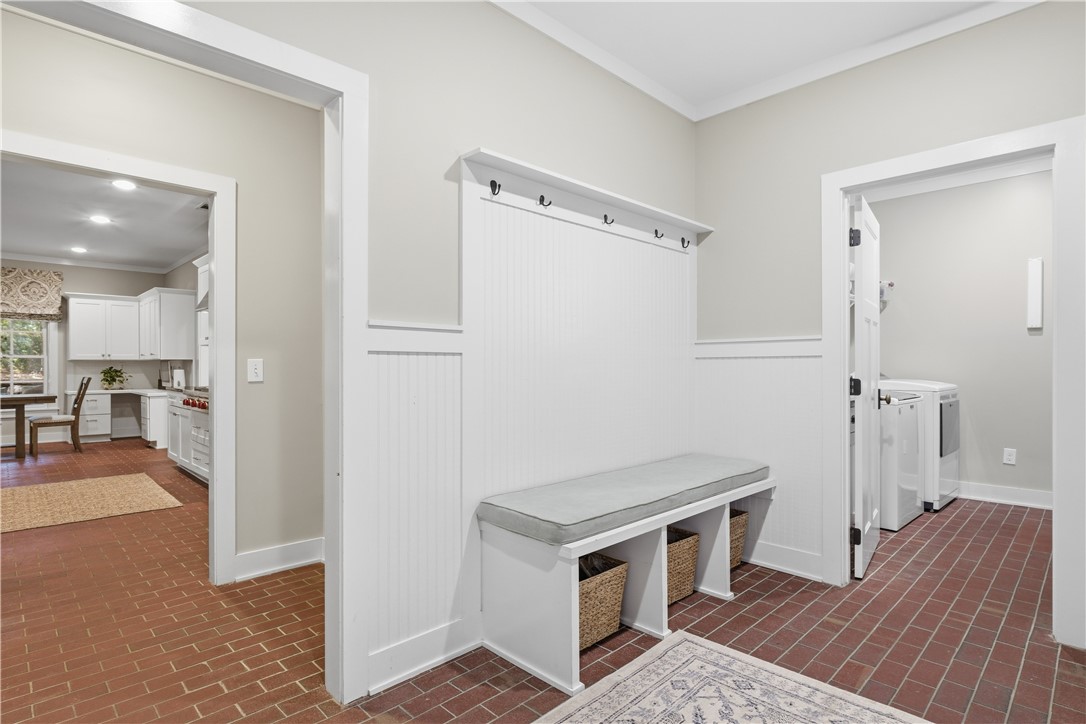 Auburn, Alabama 36830, United States, 4 Bedrooms Bedrooms, ,4 BathroomsBathrooms,Residential,Active,235844