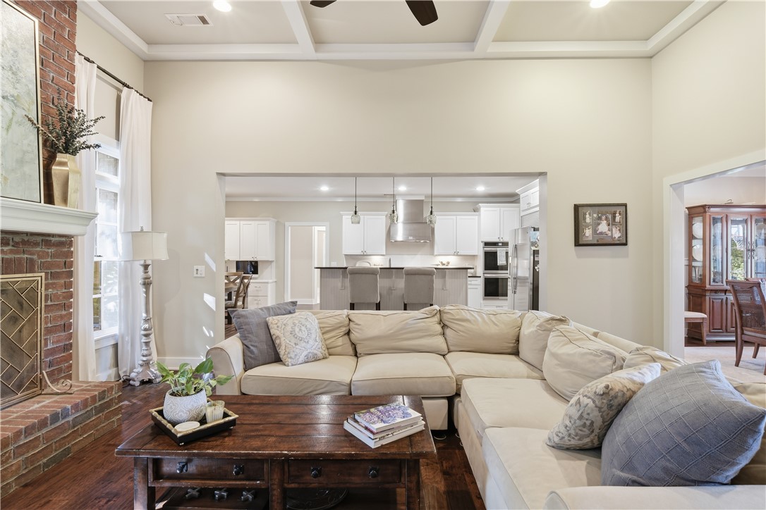 Auburn, Alabama 36830, United States, 4 Bedrooms Bedrooms, ,4 BathroomsBathrooms,Residential,Active,235844