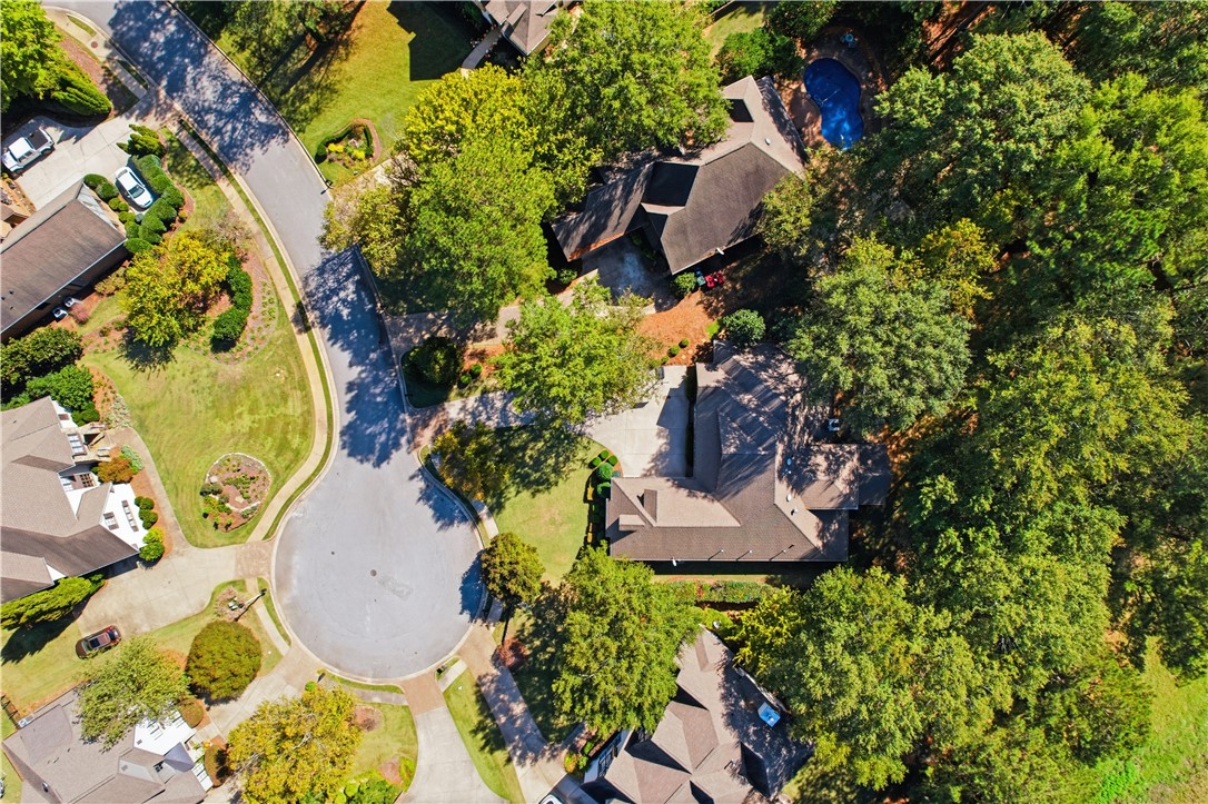 Auburn, Alabama 36830, United States, 4 Bedrooms Bedrooms, ,4 BathroomsBathrooms,Residential,Active,235844