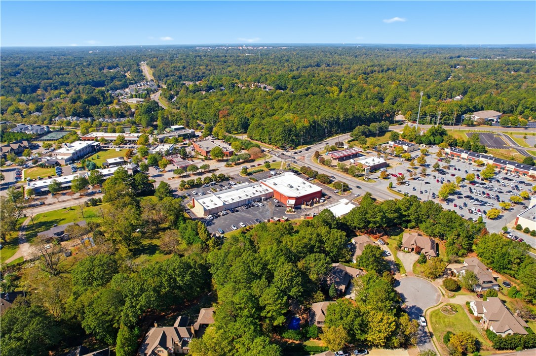 Auburn, Alabama 36830, United States, 4 Bedrooms Bedrooms, ,4 BathroomsBathrooms,Residential,Active,235844