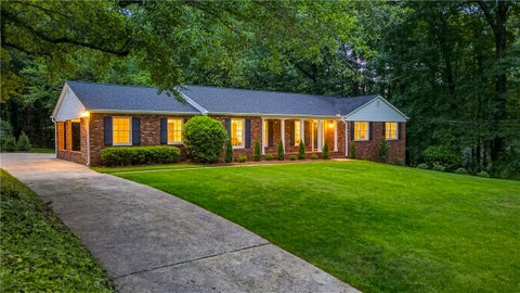 Photo of 1504 GWEN MILL Road, Opelika, AL 36801 (MLS # 180904)