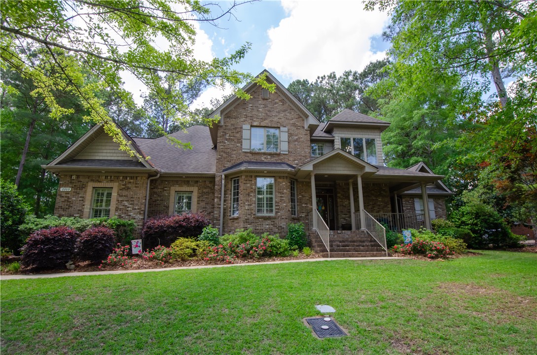 2209 MOUNT VERNON Lane