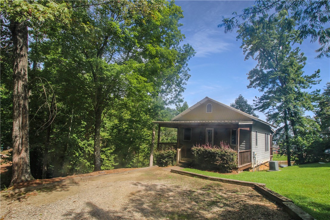 83 CHEYENNE Lane