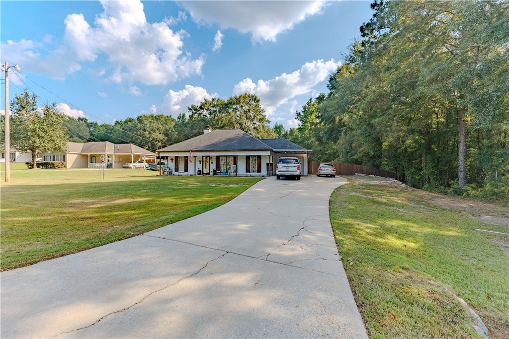 Photo of 1648 LEE ROAD 197, Phenix City, AL 36870 (MLS # 182406)