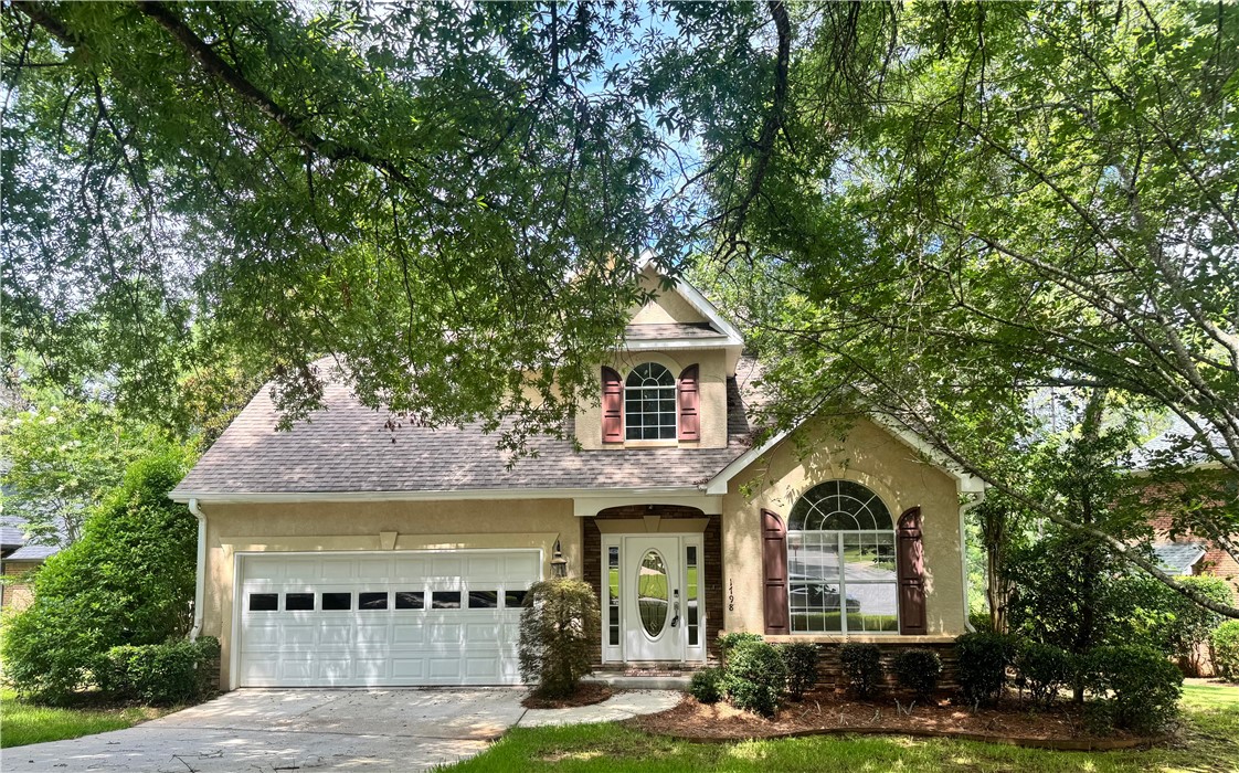 1798 BROOKHAVEN Court