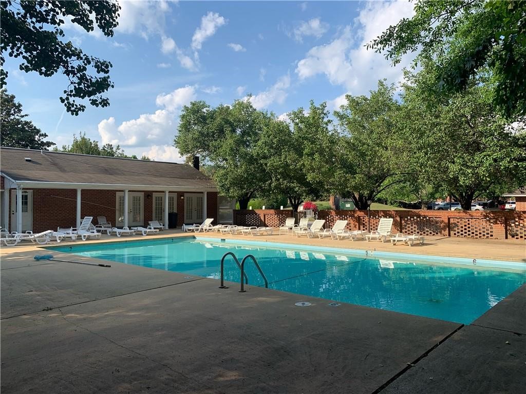 160 E UNIVERSITY Drive H108