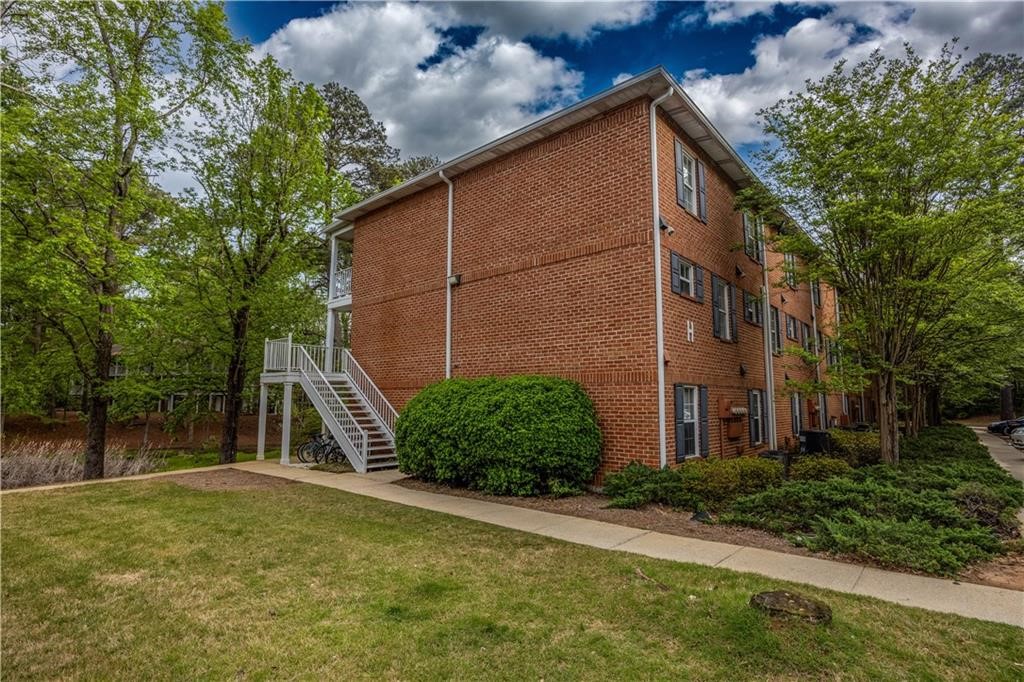 160 E UNIVERSITY Drive H108