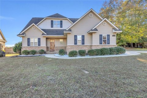 Photo of 4040 Beth Anne Place, Auburn, AL 36832 (MLS # 177489)
