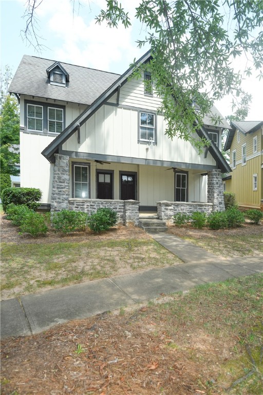 650 DEKALB Street 1052