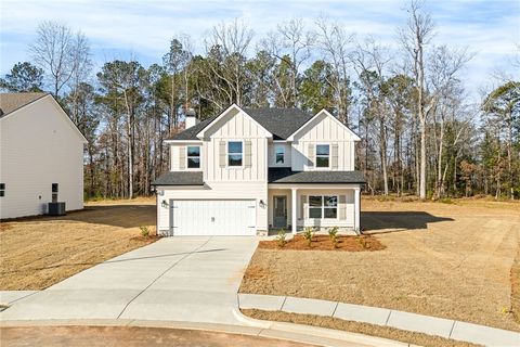 Photo of 774 MCDONALD Drive, Opelika, AL 36801 (MLS # 177361)