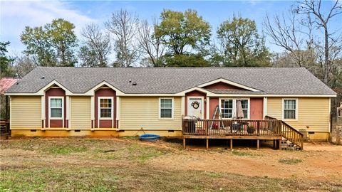Photo of 3211 LEE ROAD 375, Valley, AL 36854 (MLS # 177589)