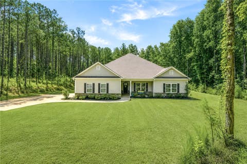 Photo of 3696 LEE ROAD 254, Salem, AL 36874 (MLS # 181993)