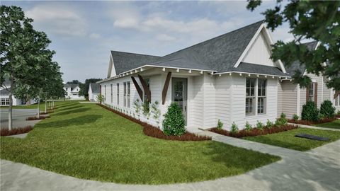 107 SUMMER Street Opelika AL 36804