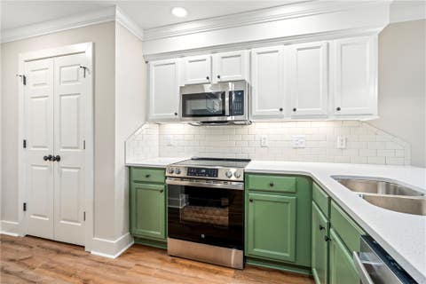 Photo of 327 N ROSS Street #236, Auburn, AL 36830 (MLS # 180768)