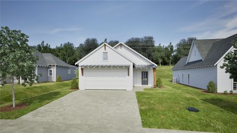 Photo of 66 SUMMER Street, Opelika, AL 36804 (MLS # 180147)