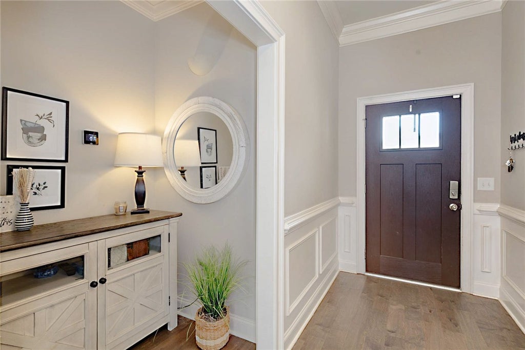 Photo of 914 E TOWNE LAKE Circle, Opelika, AL 36804 (MLS # 182346)