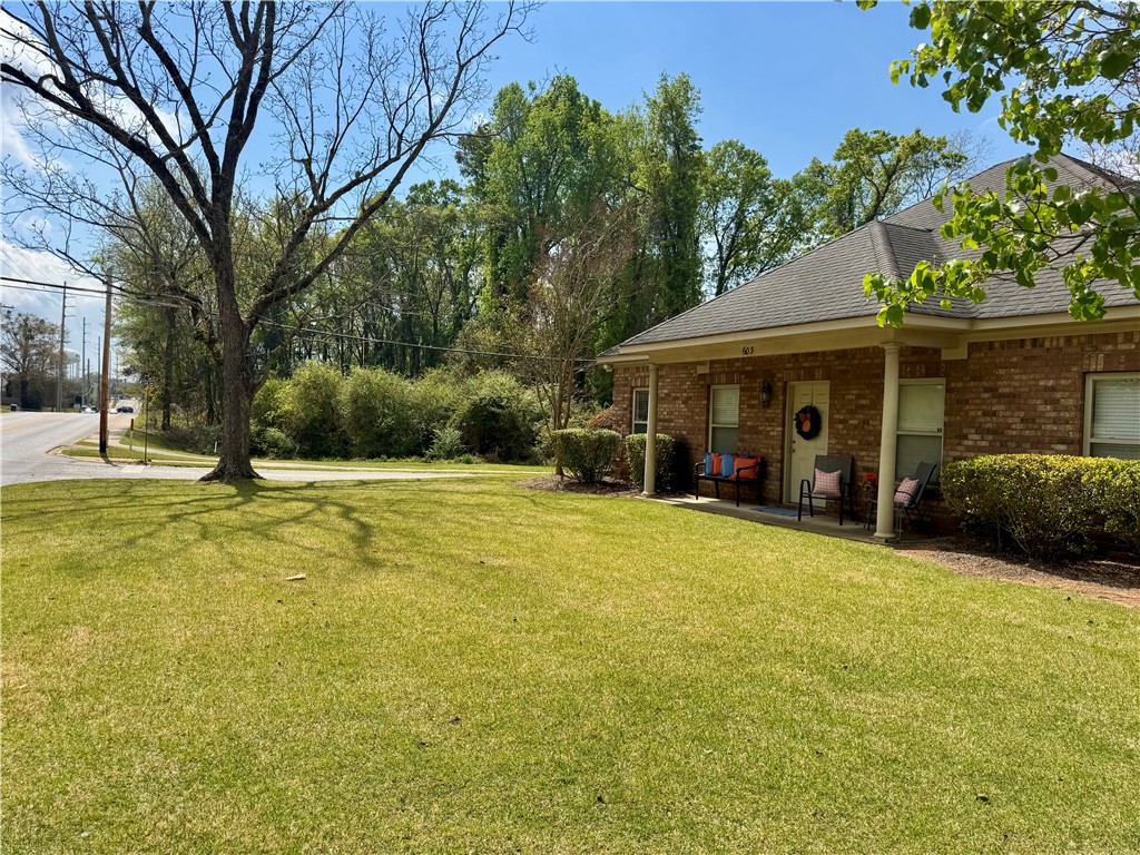 603 N DONAHUE Drive