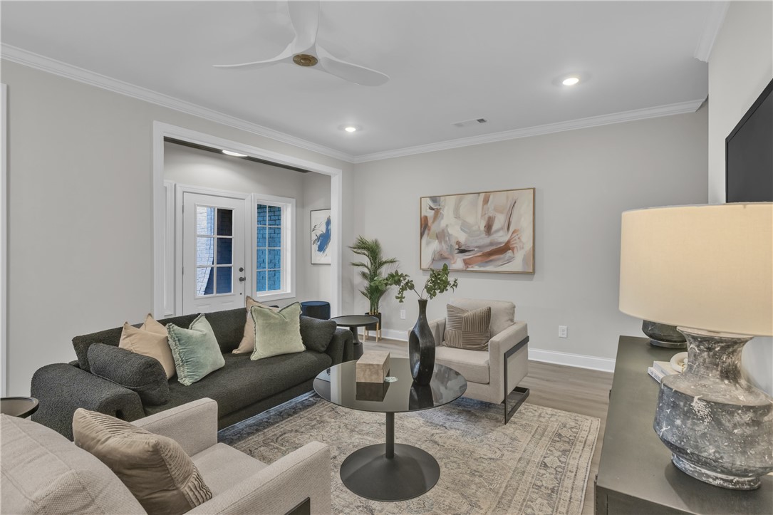 1759 WOODLAND PINES Lane 261