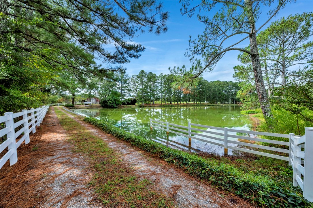 44 NUNNALLY LAKE Road