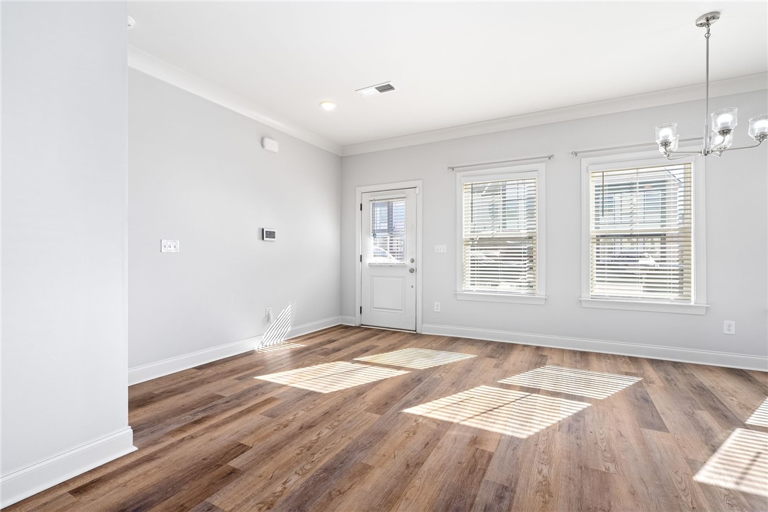 2808 RIDGE CREST Court