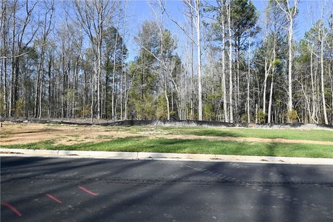 Photo of 3715 RIDGELINE Trail, Auburn, AL 36830 (MLS # 178664)