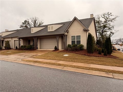 Photo of 3012 LAKEWOOD Lane, Opelika, AL 36801 (MLS # 177851)