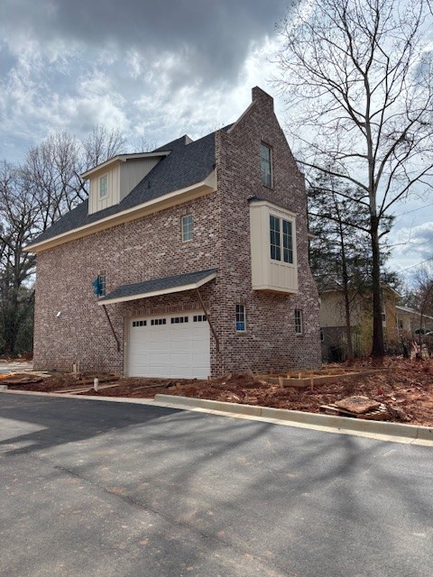 814 N COLLEGE Street 1