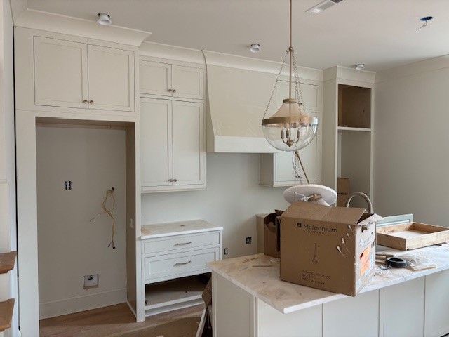 814 N COLLEGE Street 1