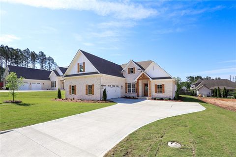 Photo of 2315 DALBY Place, Auburn, AL 36879 (MLS # 180341)