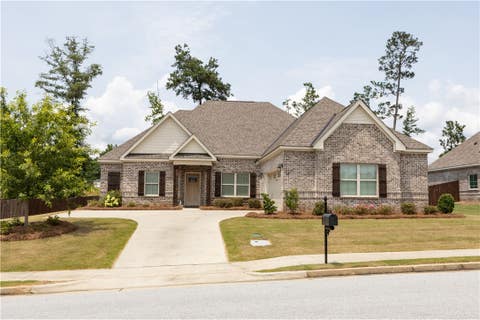 Photo of 1831 CANNONGATE Drive, Opelika, AL 36801 (MLS # 180998)