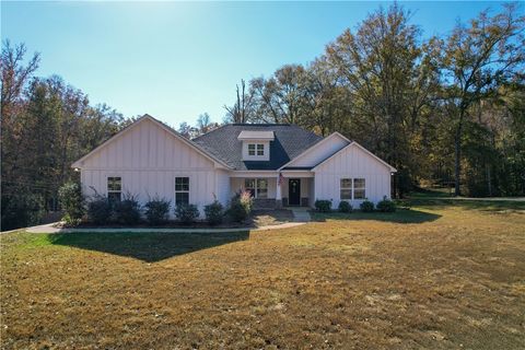 Photo of 1544 LEE ROAD 279, Salem, AL 36874 (MLS # 179732)