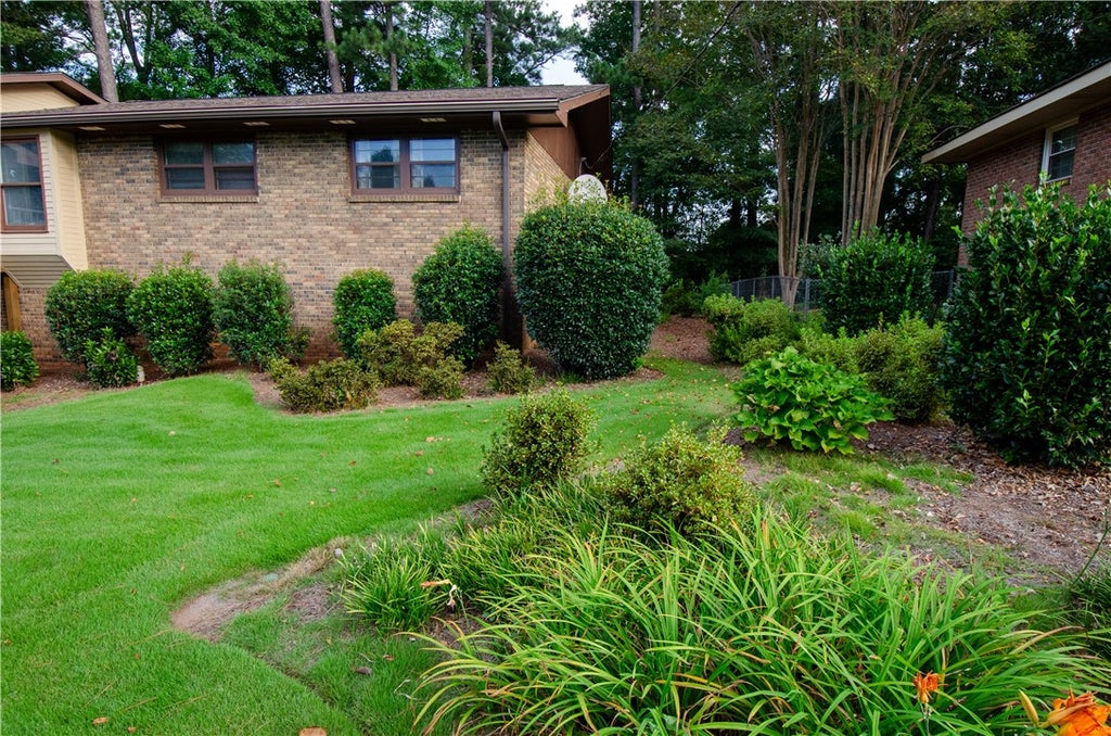 Photo of 1001 CUMBERLAND Drive, Auburn, AL 38630 (MLS # 181897)