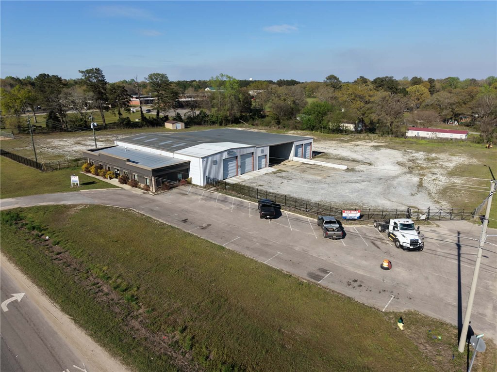 3265 S EUFAULA Avenue