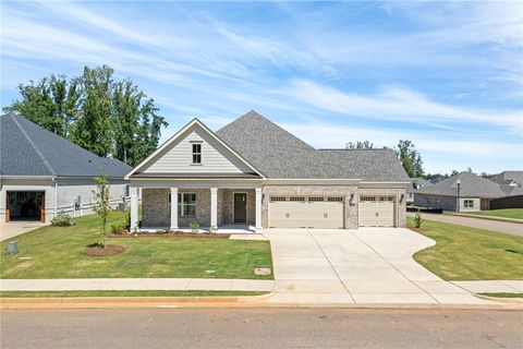 Photo of 1698 HIDDEN LAKES Drive, Opelika, AL 36801 (MLS # 174947)