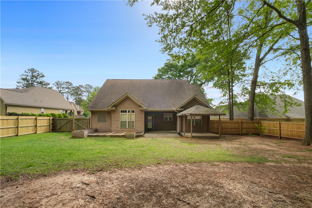 Opelika, Alabama 36801, United States, 3 Bedrooms Bedrooms, ,2 BathroomsBathrooms,Residential,Active,116719