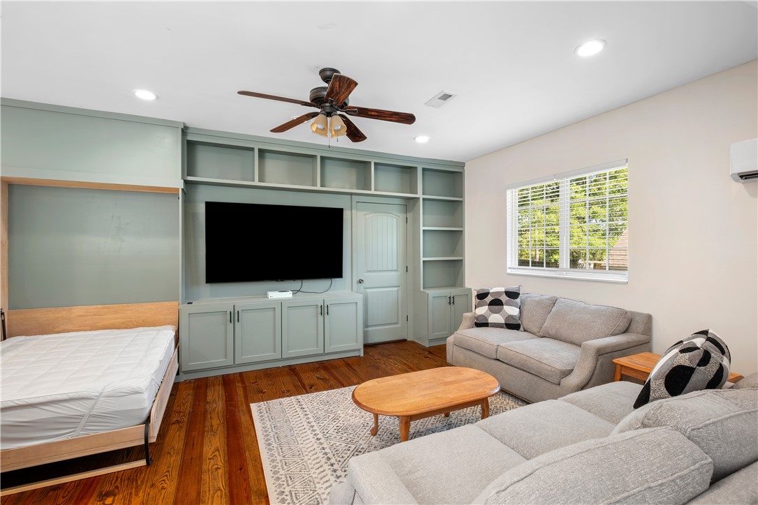 Opelika, Alabama 36801, United States, 3 Bedrooms Bedrooms, ,2 BathroomsBathrooms,Residential,Active,116719