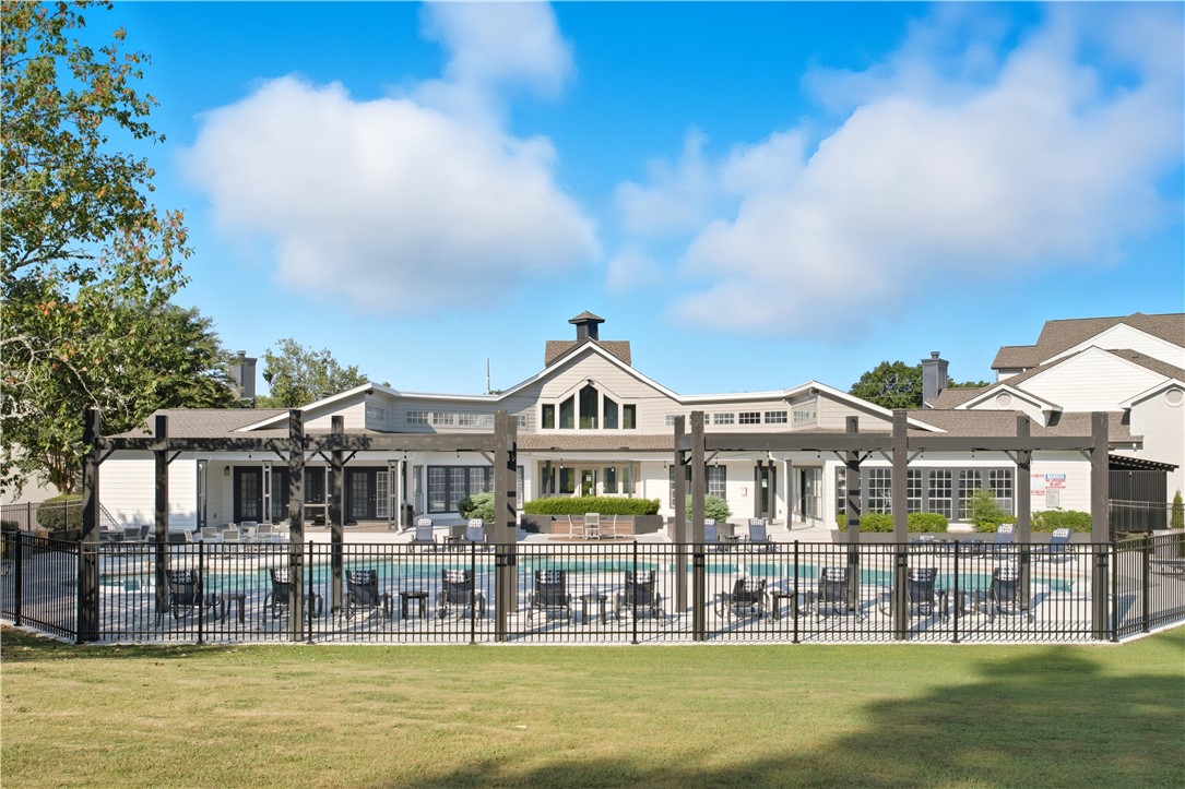 Auburn, Alabama 36830, United States, 3 Bedrooms Bedrooms, ,3 BathroomsBathrooms,Residential,Active,252020