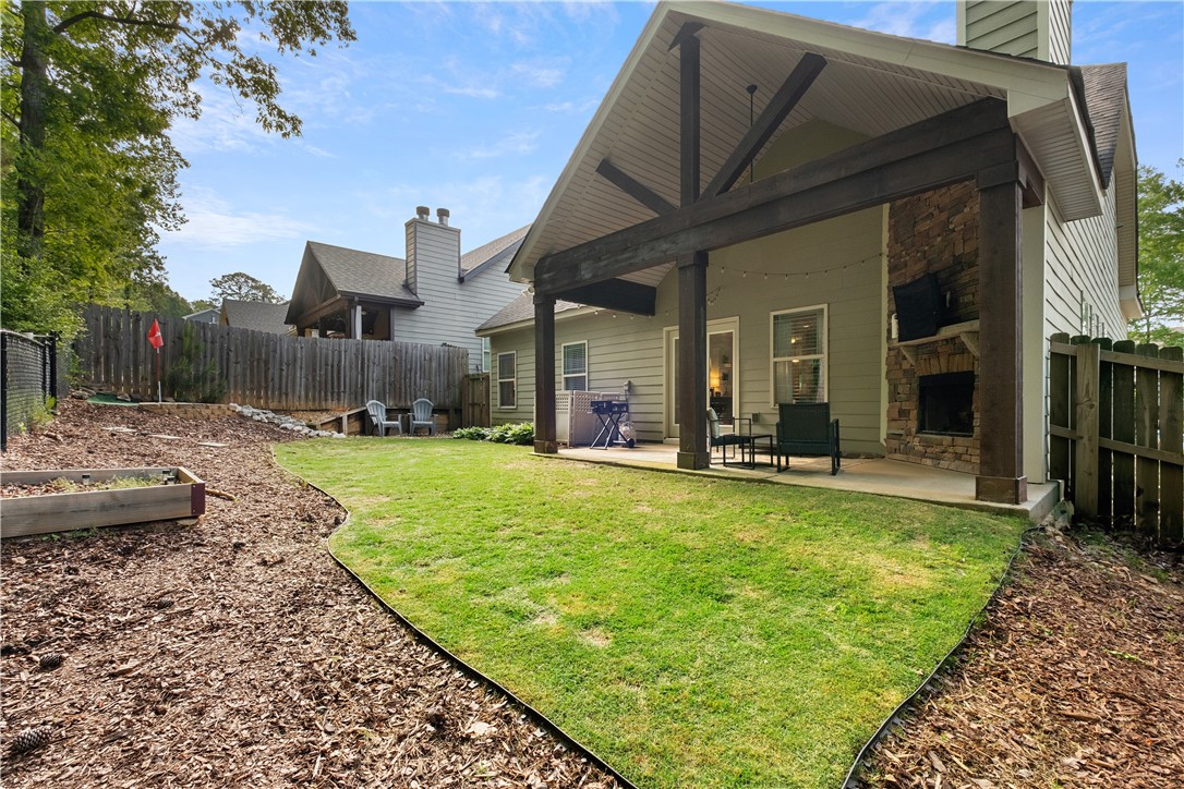 Auburn, Alabama 36832, United States, 3 Bedrooms Bedrooms, ,3 BathroomsBathrooms,Residential,Pending,124082