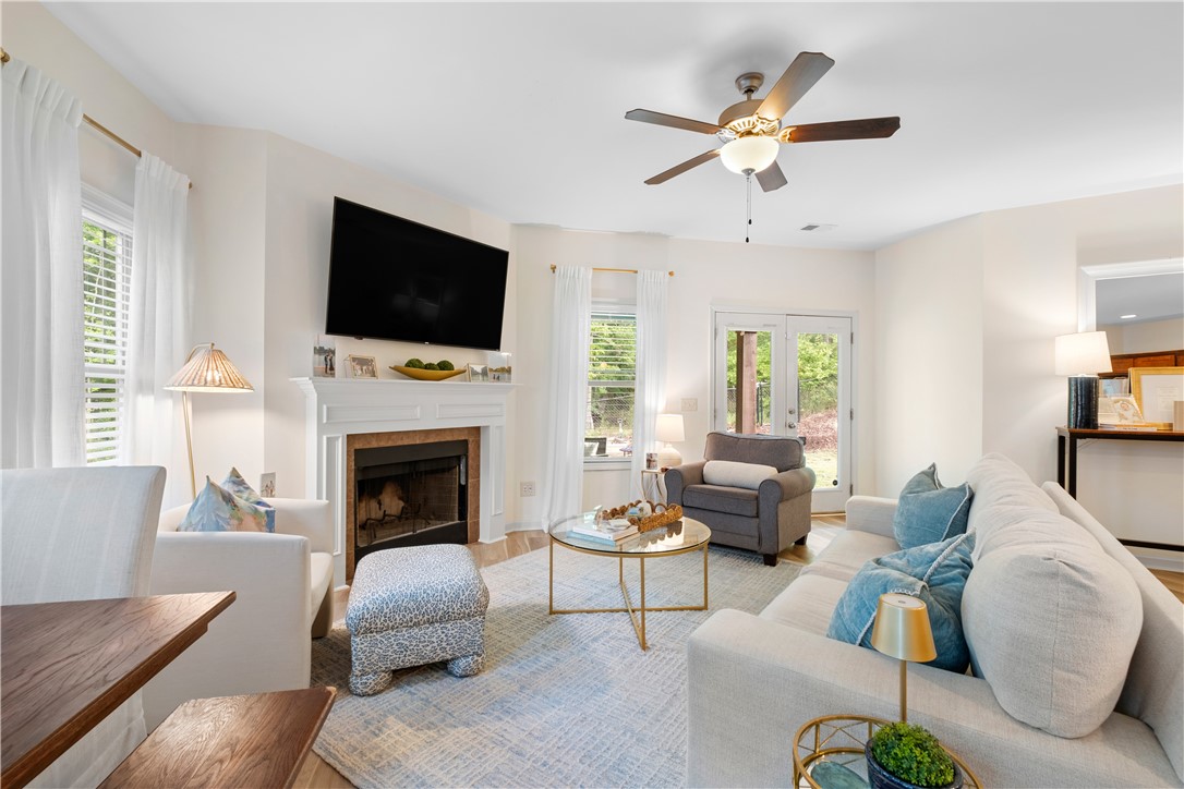 Auburn, Alabama 36832, United States, 3 Bedrooms Bedrooms, ,3 BathroomsBathrooms,Residential,Pending,124082