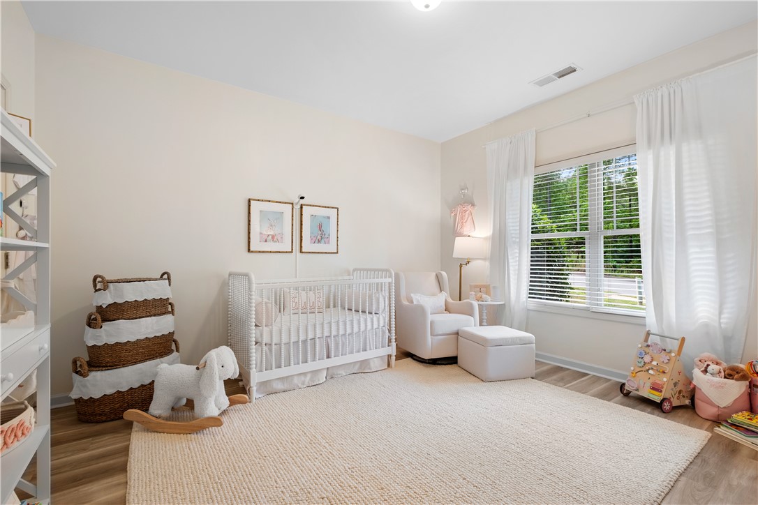 Auburn, Alabama 36832, United States, 3 Bedrooms Bedrooms, ,3 BathroomsBathrooms,Residential,Pending,124082