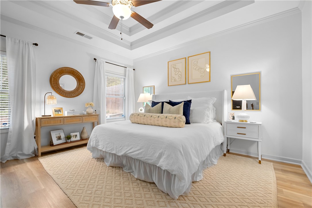 Auburn, Alabama 36832, United States, 3 Bedrooms Bedrooms, ,3 BathroomsBathrooms,Residential,Pending,124082