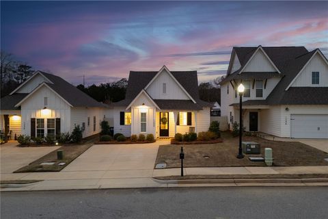 Photo of 1244 FOX TAIL Lane, Opelika, AL 36801 (MLS # 177960)