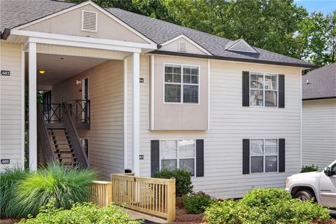 Photo of 741 LAKEVIEW RIDGE Circle #604, Dadeville, AL 36853 (MLS # 180570)
