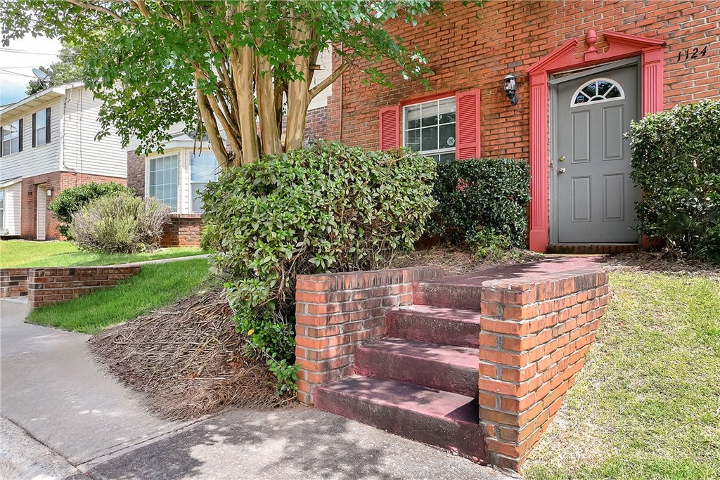 Photo of 1124 CHINOOK Street, Auburn, AL 36830 (MLS # 181871)