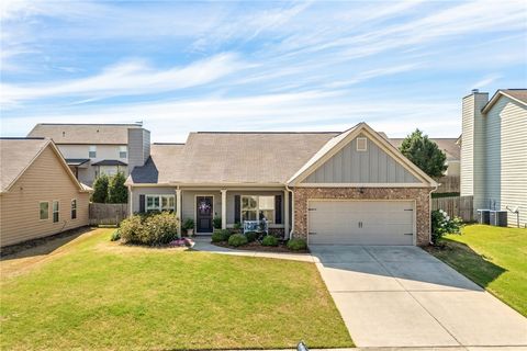 Photo of 2706 SAMANTHA Lane, Opelika, AL 36804 (MLS # 179723)