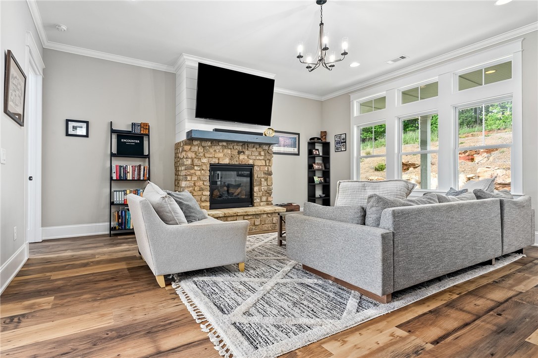 3290 EAGLE Trail