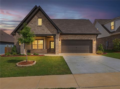 Photo of 577 FAUNSDALE Road, Auburn, AL 36832 (MLS # 180602)